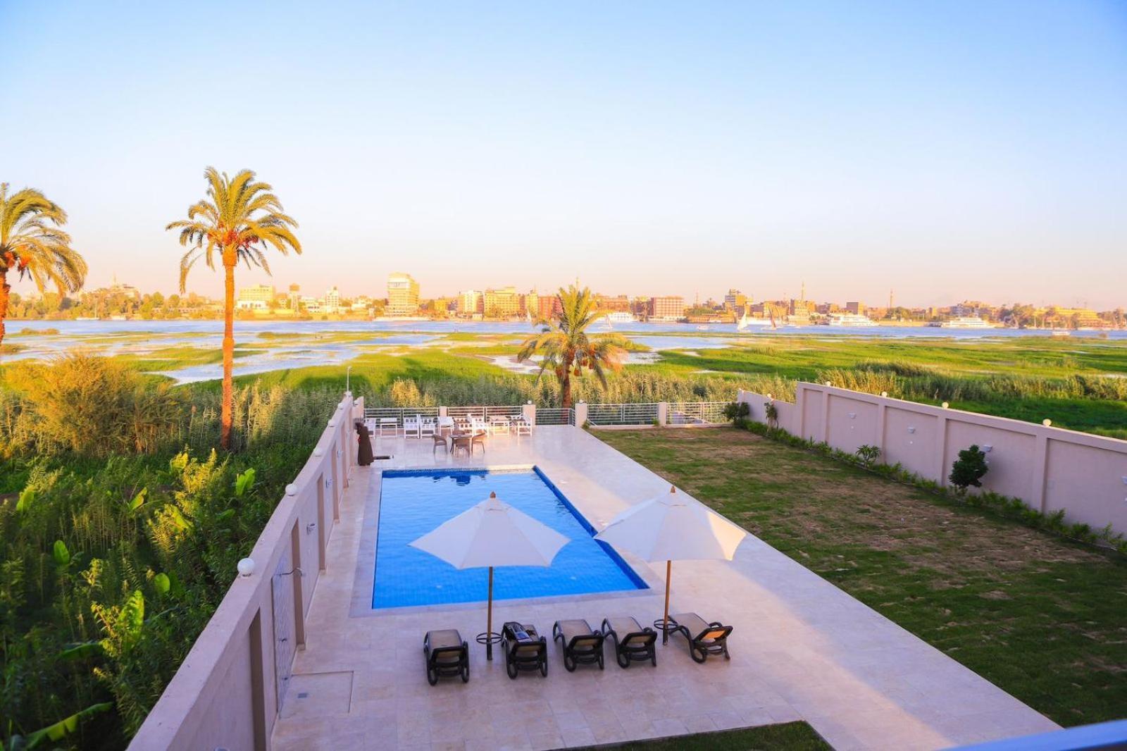 Royal Nile Villas - Pool View Apartment 2 Luxor Exteriör bild